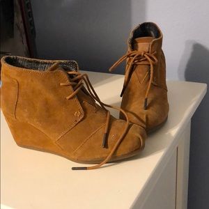 Toms wedge booties, never worn!